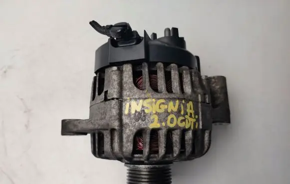 Opel Insignia A Generator/alternator 13502581