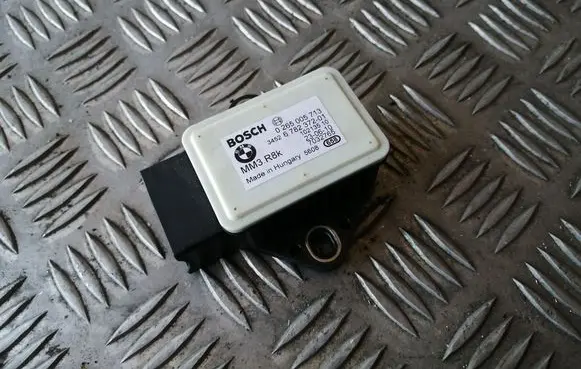 BMW X1 E84 ESP acceleration yaw rate sensor 6782372 0265005713 34526782372