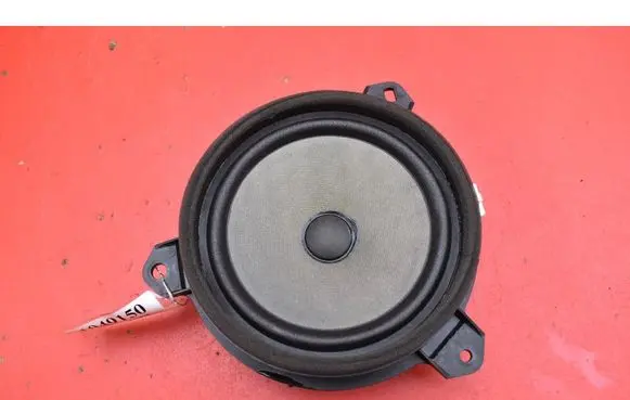 Toyota Yaris Subwoofer speaker 861600D370