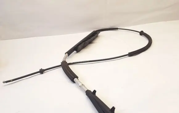 Audi Q7 4L Engine bonnet/hood lock release cable 4L2823535