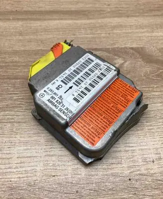 Audi A6 S6 C4 4A Airbag control unit/module 0018203126 0285001222 USED