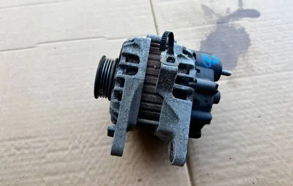KIA Ceed Generator/alternator 2655635 3730023650 135V90A