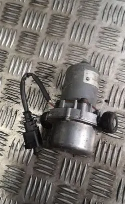 Audi A4 S4 B6 8E 8H Vacuum pump 86238600