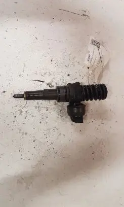 Audi A3 S3 8P Fuel injector 038130073BQ