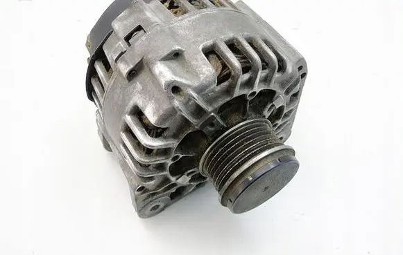 Renault Laguna I Generator/alternator 8200112065