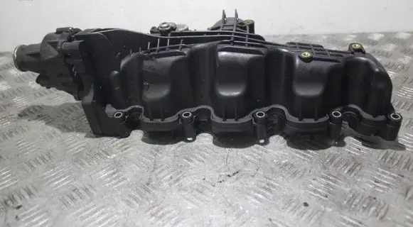Volkswagen Polo V 6R Intake manifold 21485
