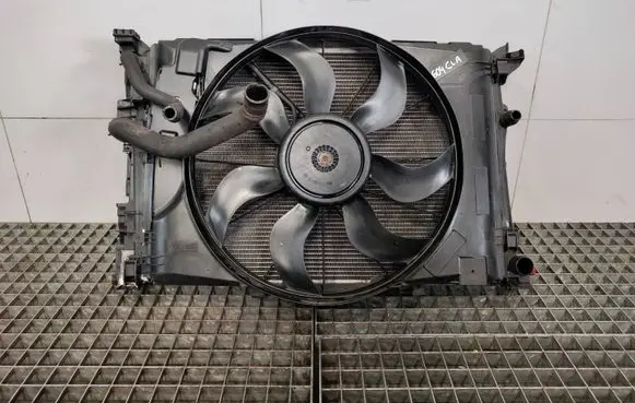 Mercedes-Benz CLA C117 X117 W117 Coolant radiator A246500140301A A2465001403 A2465000064