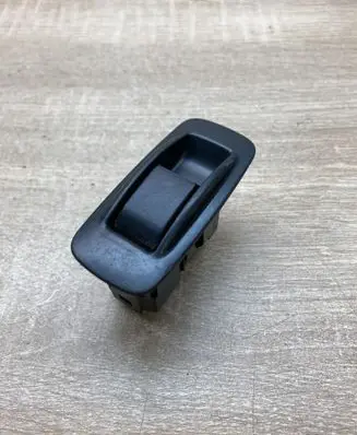 Toyota Corolla Verso AR10 Electric window control switch 848010F030B0 848100E010
