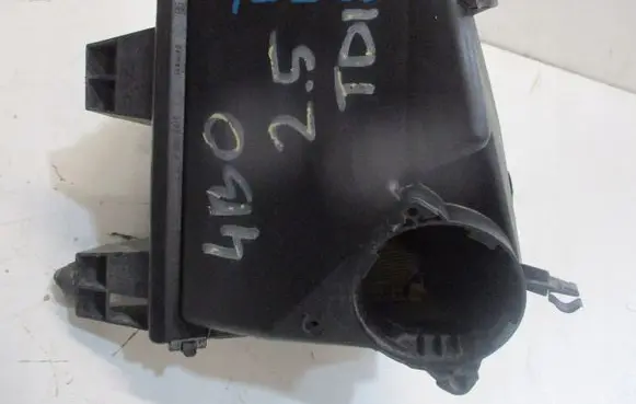 Audi A3 S3 A3 Sportback 8P Air filter box 4B0133837E