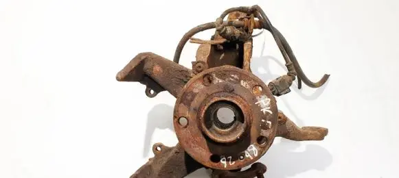 Volkswagen Golf V Front wheel hub