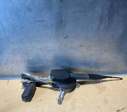 Mercedes-Benz E W124 Front wiper linkage and motor 12482042