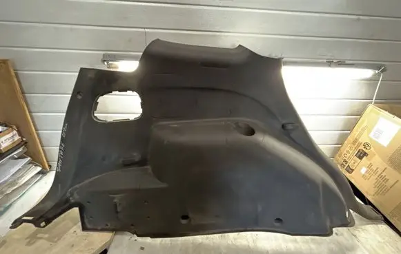 Hyundai Santa Fe Centre console side trim rear 857352B200
