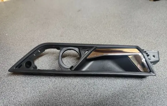 Skoda Fabia Mk2 (5J) Front door interior handle 6V0837221A