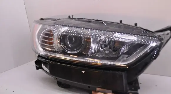 Ford Fusion Headlight/headlamp DS7313W029CD