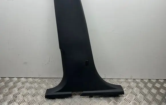 Skoda Octavia Mk2 (1Z) (B) pillar trim (bottom) 1Z0867281