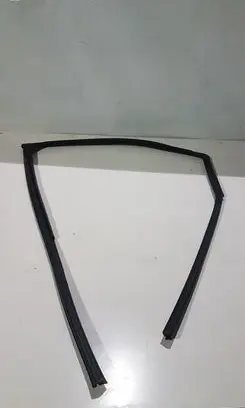 Honda CR-V Rubber seal rear door window/glass 72735T1GE01