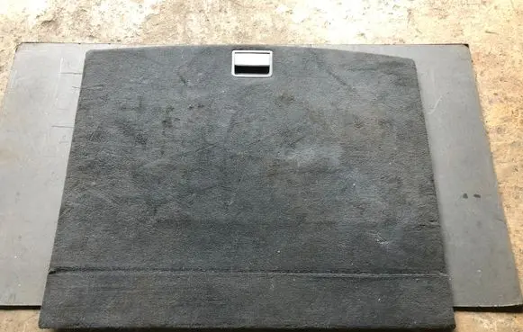 Volkswagen Touareg I Trunk/boot mat liner 7L6863546K
