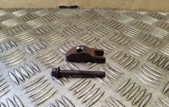 Fuel Injector clamp holder