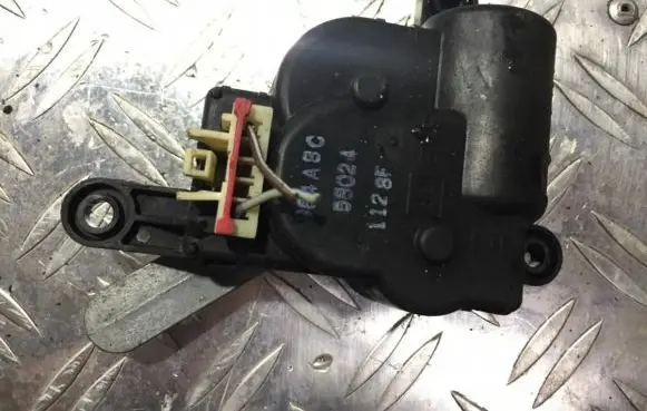 Chrysler 300M Air flap motor/actuator 984abc 58024 984abc580241128f