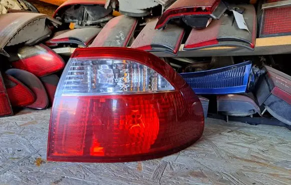 Mazda 626 Rear/tail lights 22061922