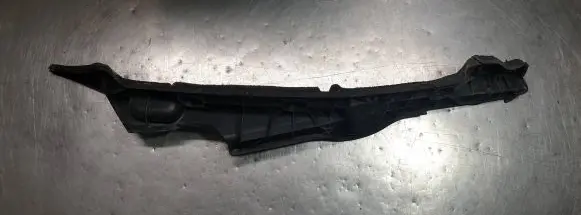 Fender end trim