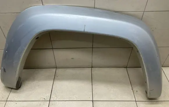 Jeep Cherokee III KJ Front arch trim 