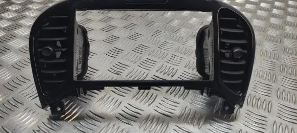 Nissan Juke I F15 Dash center air vent grill 68260BX60A