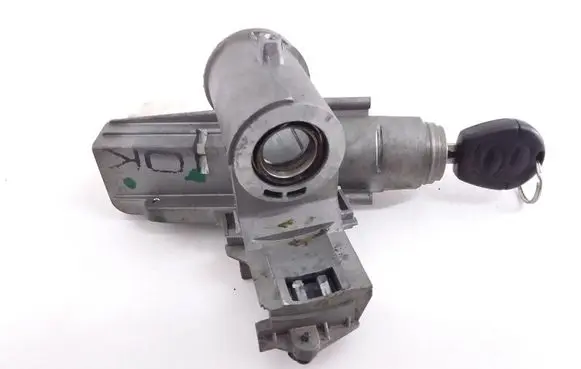 Ford Galaxy Ignition lock P012106