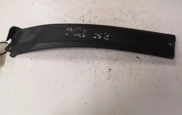Headlight/headlamp mounting bracket
