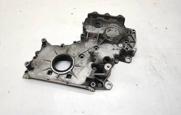 BMW 5 E60 E61 Timing chain cover 7786751 11147786751