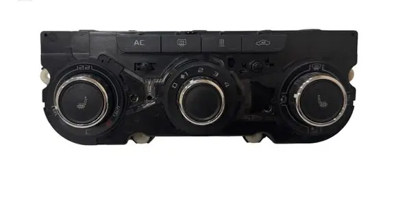 Skoda Octavia Mk2 (1Z) Climate control unit 3T0820047L 5HB00975223