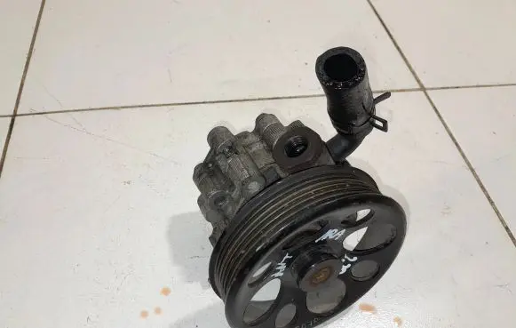 Opel Antara Power steering pump B3H15149 95476164