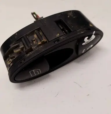 Mercedes-Benz E W211 Electric window control switch A2118218551