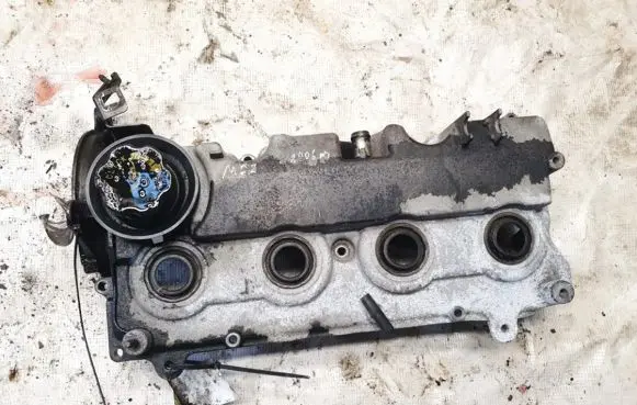 Mazda 5 Rocker cam cover 