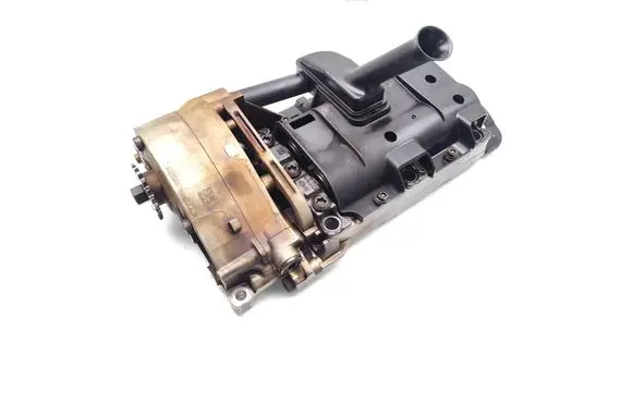 BMW 3 E90 E91 Oil pump 62440410 1002605