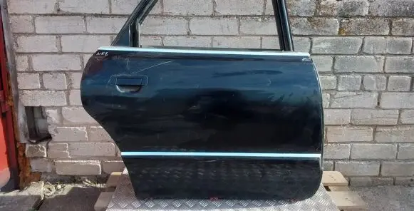 Audi A8 S8 D2 4D Rear door