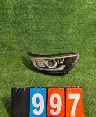 KIA Stonic Headlight/headlamp 