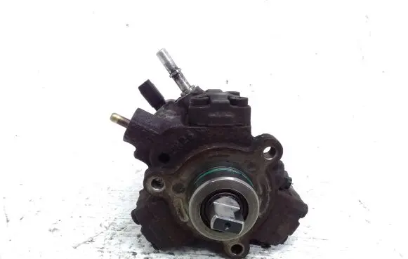 Fuel injection high pressure pump