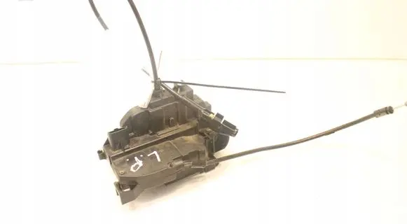 Renault Clio III Front door lock 