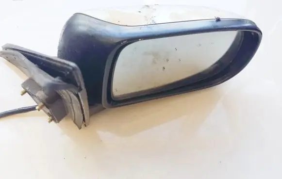Mazda 626 Front door electric wing mirror e13010142