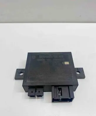 Mercedes-Benz SL R129 Door central lock control unit/module 2108203226 A2108203226