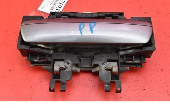 Audi A8 S8 D3 4E Front door exterior handle 4E1837885