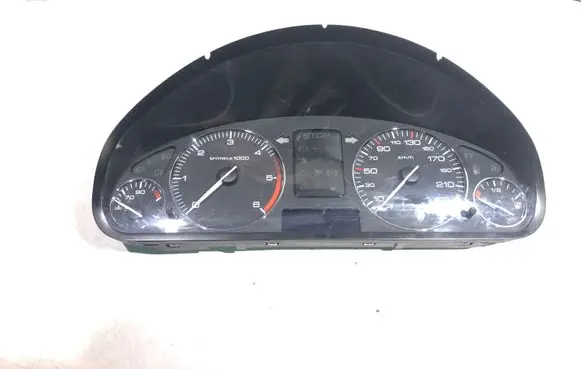 Peugeot 407 Speedometer (instrument cluster) 9658137280
