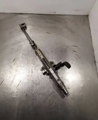 Steering wheel axle set