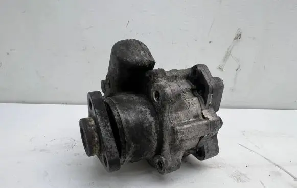 Audi A4 S4 B7 8E 8H Power steering pump 8E0145155N 7690955121