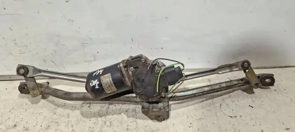 Audi A4 S4 B5 8D Front wiper linkage and motor 8d1955113