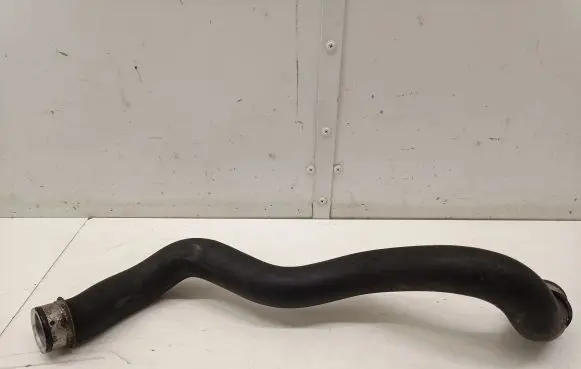 Mercedes-Benz E W212 Engine coolant pipe/hose A2045013182