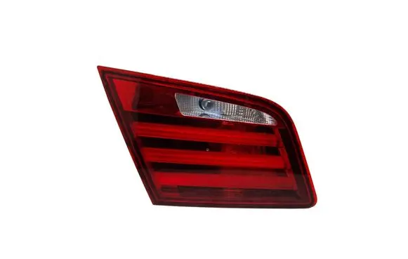 Tailgate rear/tail lights