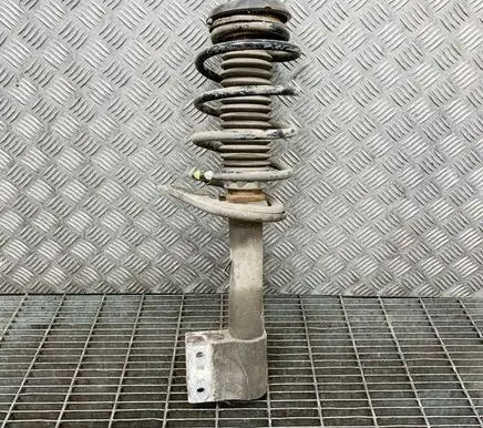 Peugeot 3008 I Front shock absorber/damper 9204