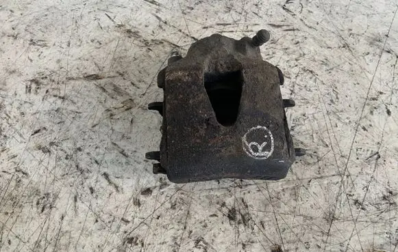 Skoda Octavia Mk2 (1Z) Front brake caliper